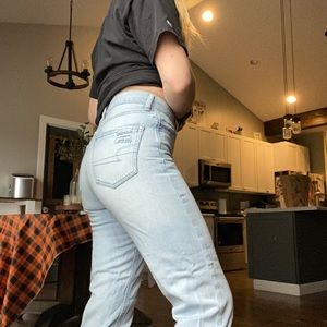 American Eagle mom jeans